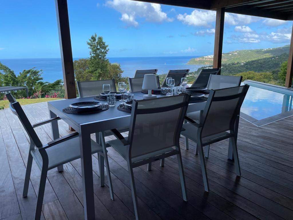 Calypso Bay Villa Буйянт Екстериор снимка